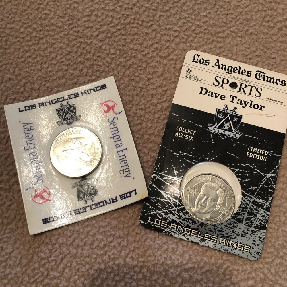 1999 Los Angeles Kings Dave Taylor Unopened NHL Hockey and Inaugural Fan Coins